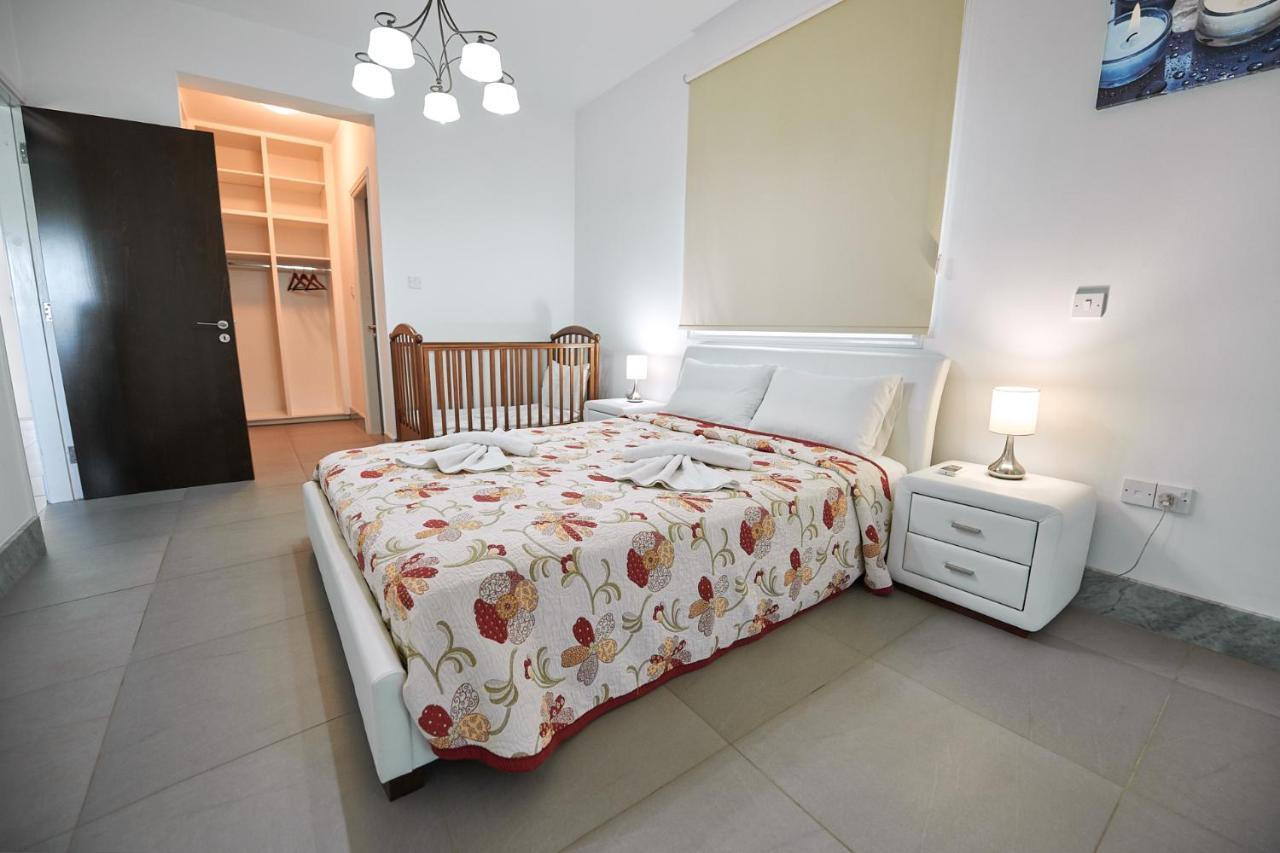 Beach Front Bella Vista By Ezoria Villas Протарас Екстериор снимка