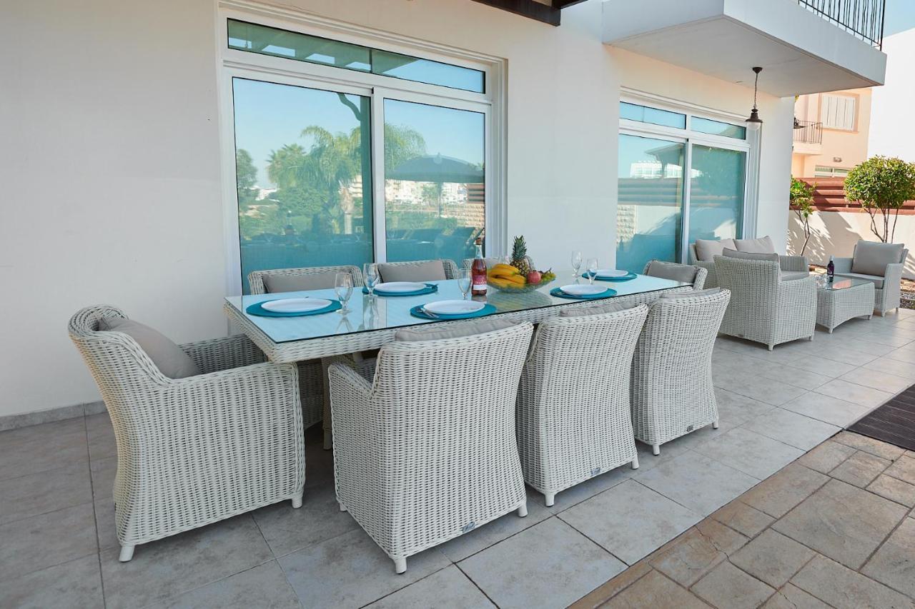 Beach Front Bella Vista By Ezoria Villas Протарас Екстериор снимка