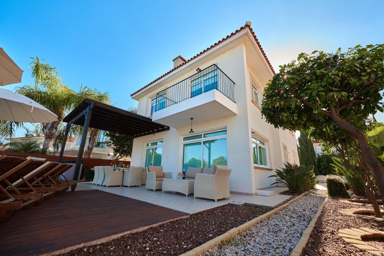 Beach Front Bella Vista By Ezoria Villas Протарас Екстериор снимка