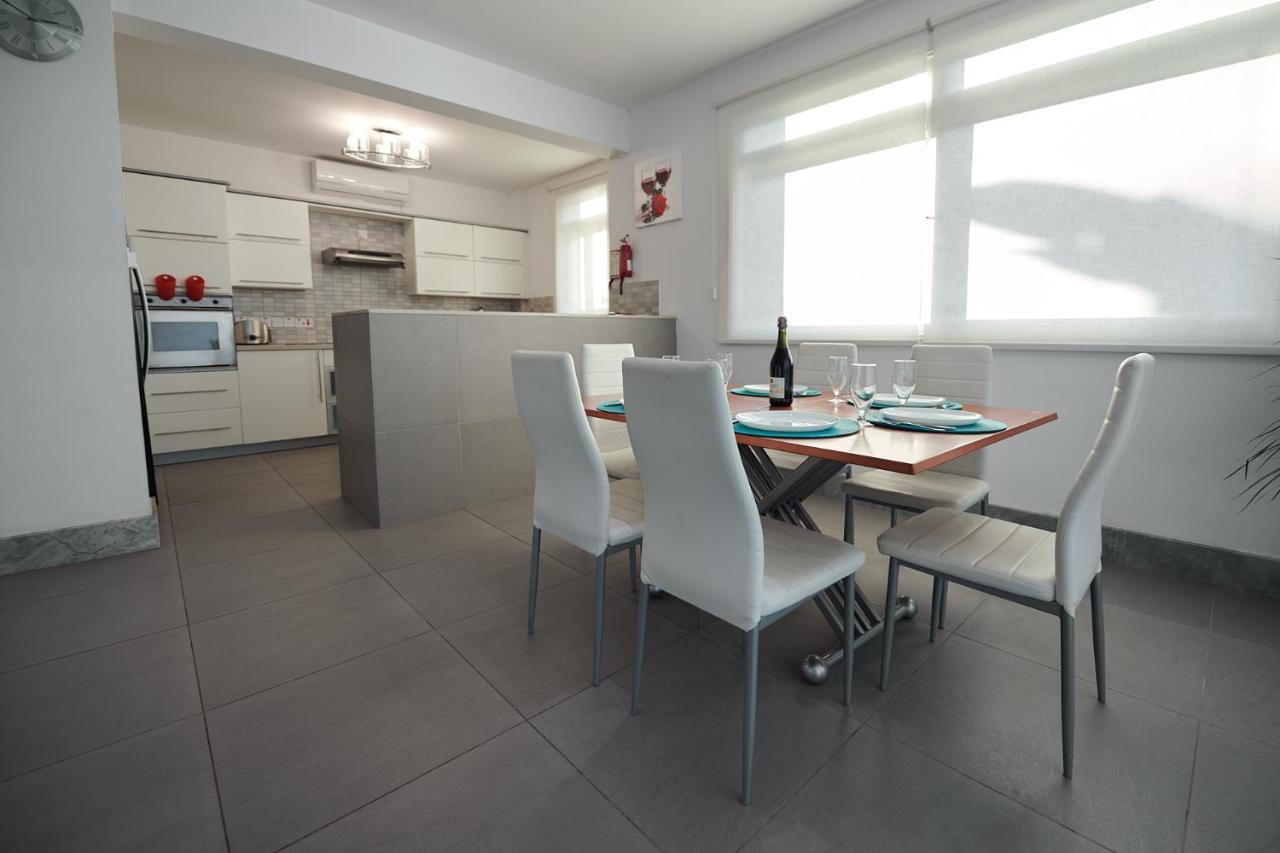 Beach Front Bella Vista By Ezoria Villas Протарас Екстериор снимка